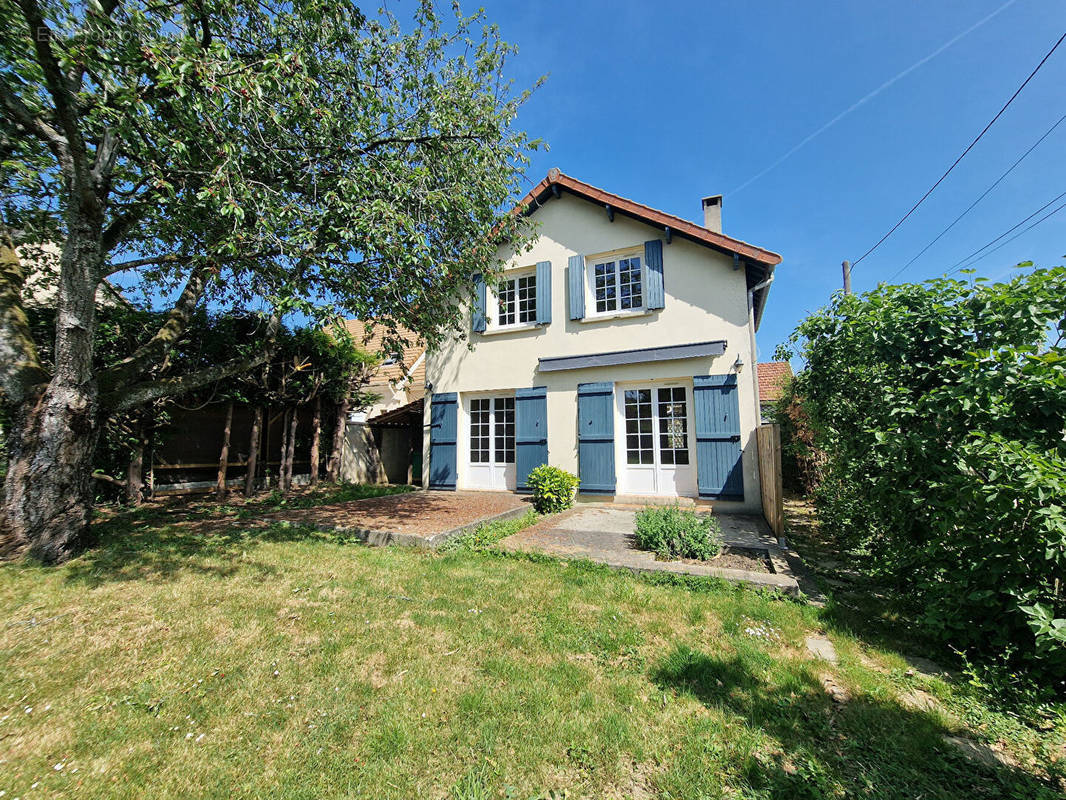 Maison à ROSNY-SUR-SEINE