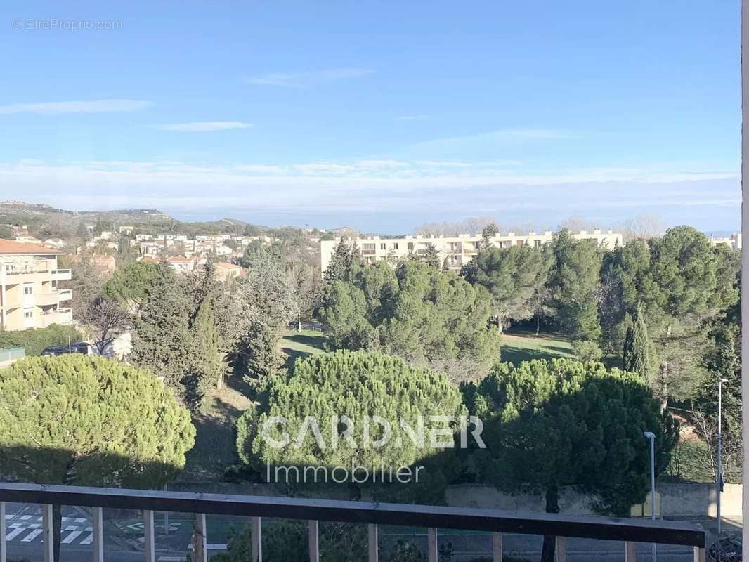 Appartement à SALON-DE-PROVENCE