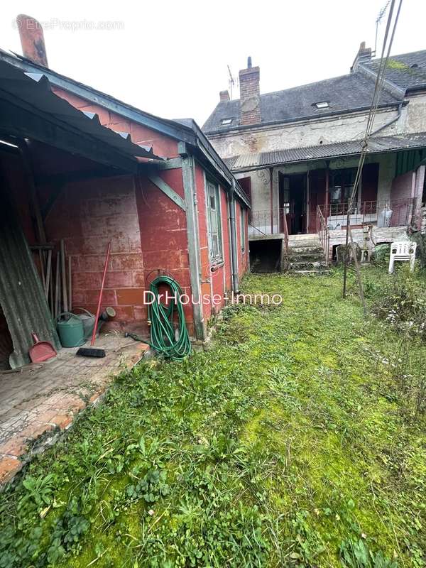 Maison à MEHUN-SUR-YEVRE