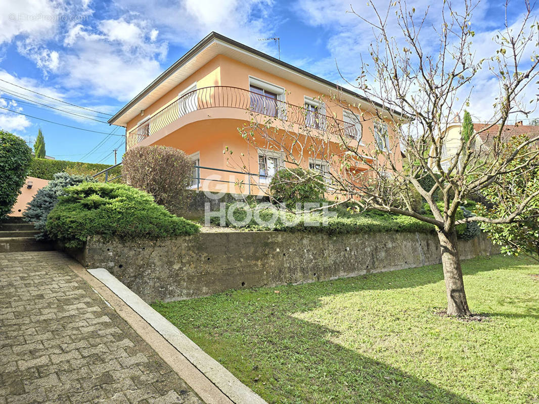 Maison à RILLIEUX-LA-PAPE