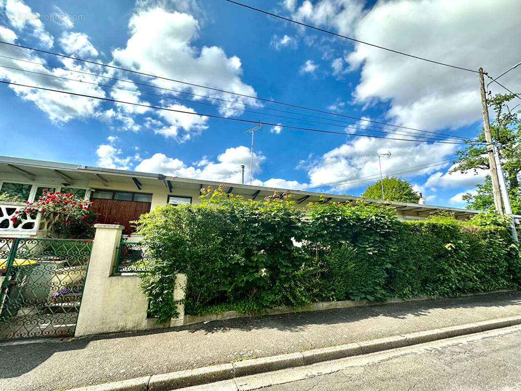 Maison à YERRES