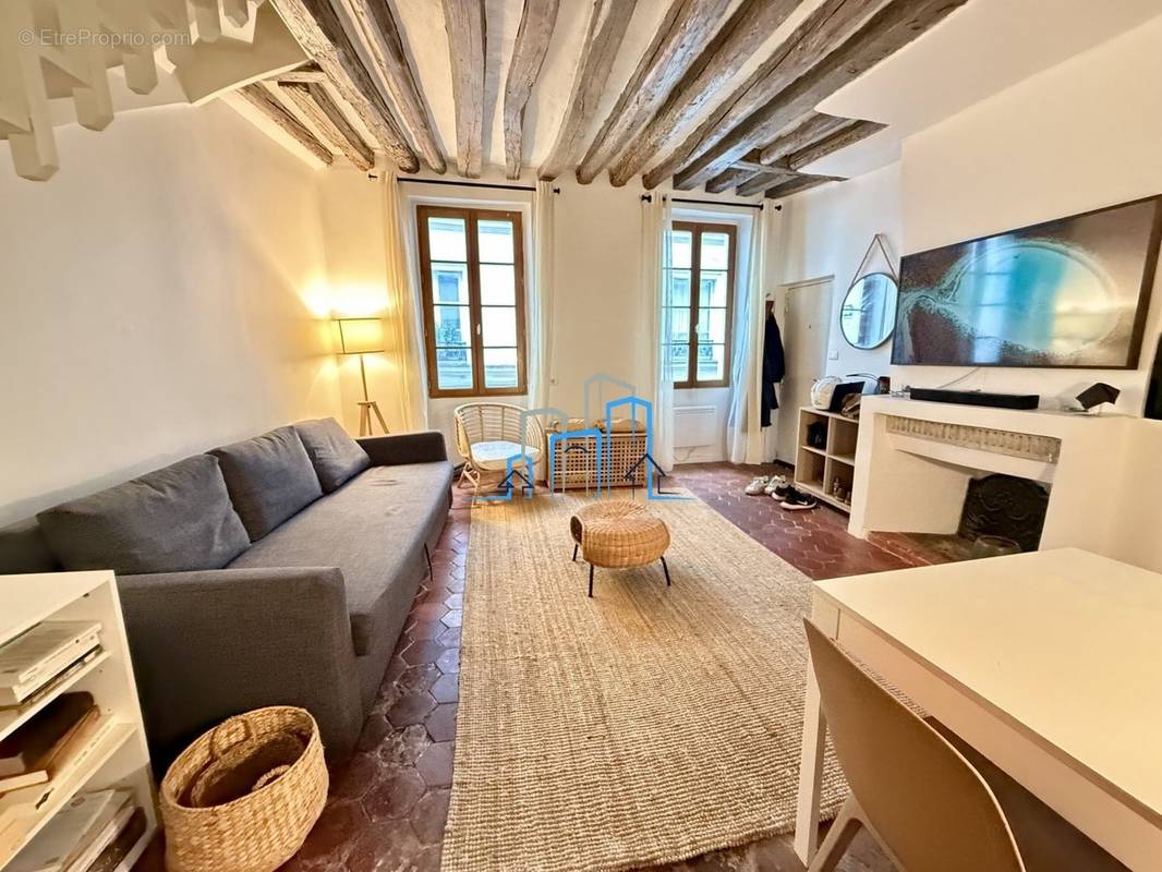 Appartement à PARIS-11E