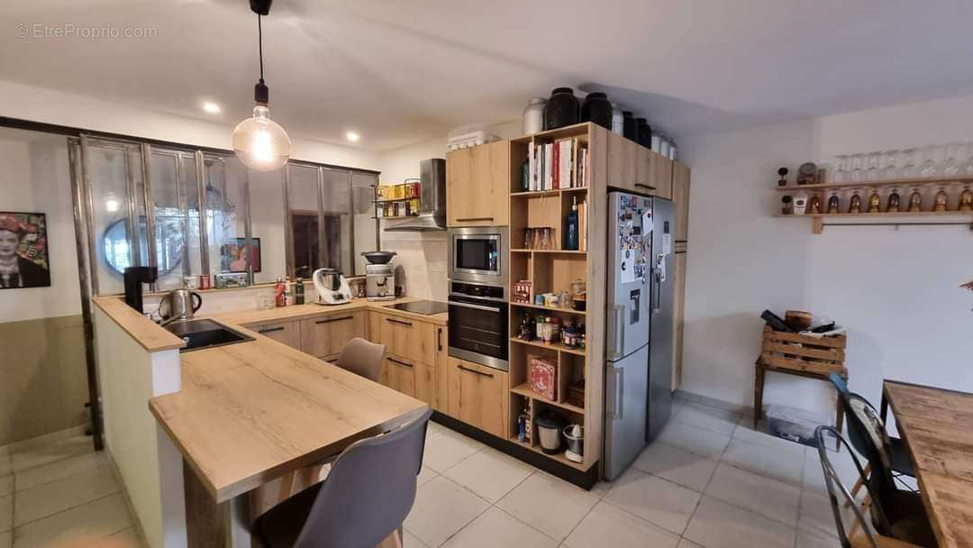 Cuisine - Appartement à POUSSAN