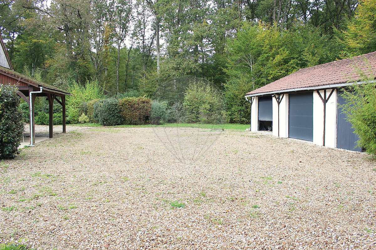 Maison à HUISSEAU-SUR-MAUVES