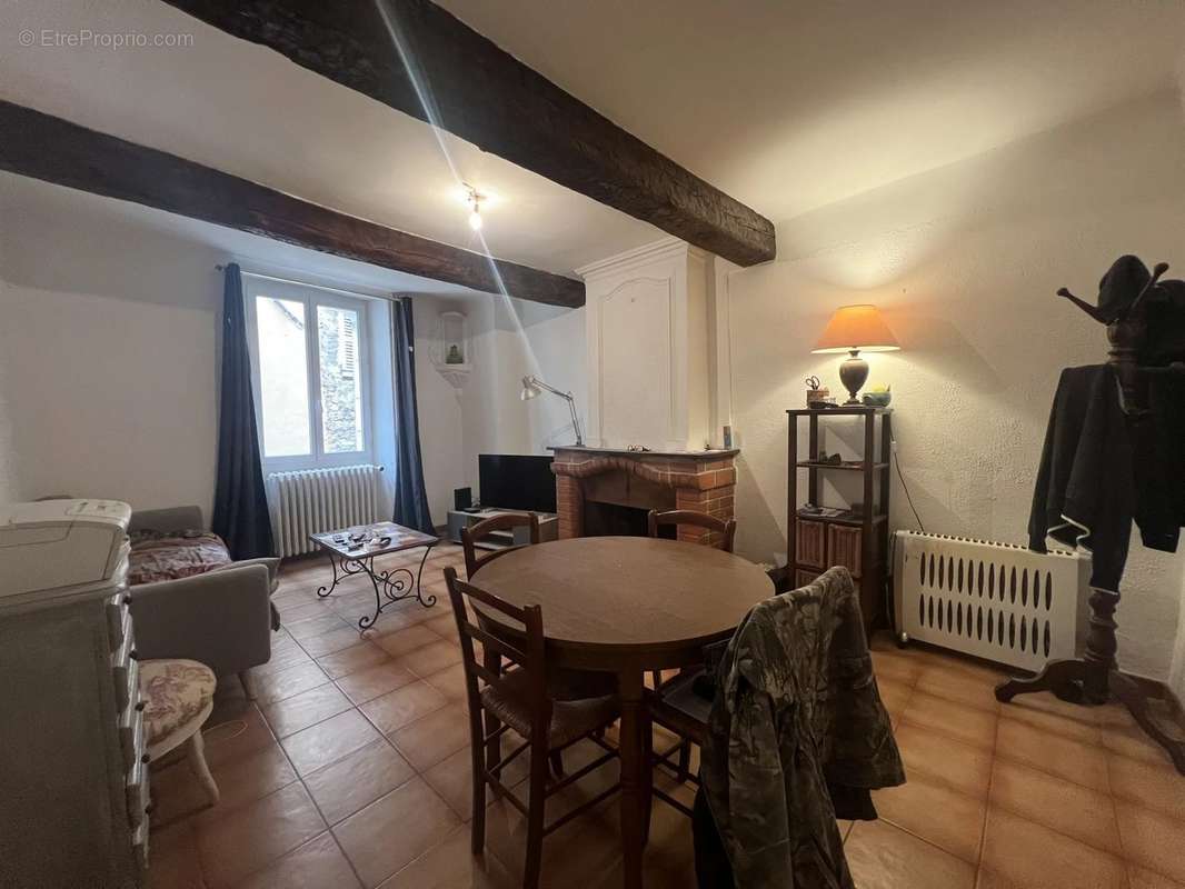 Appartement à AUPS