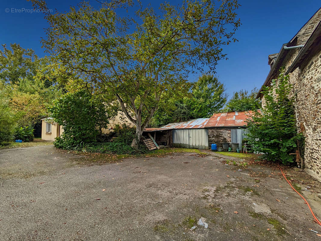 Maison à DOL-DE-BRETAGNE