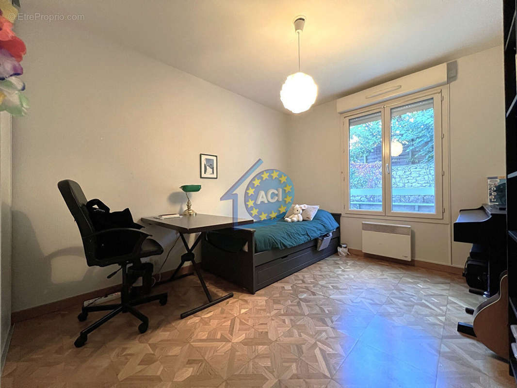 Appartement à MANTES-LA-JOLIE