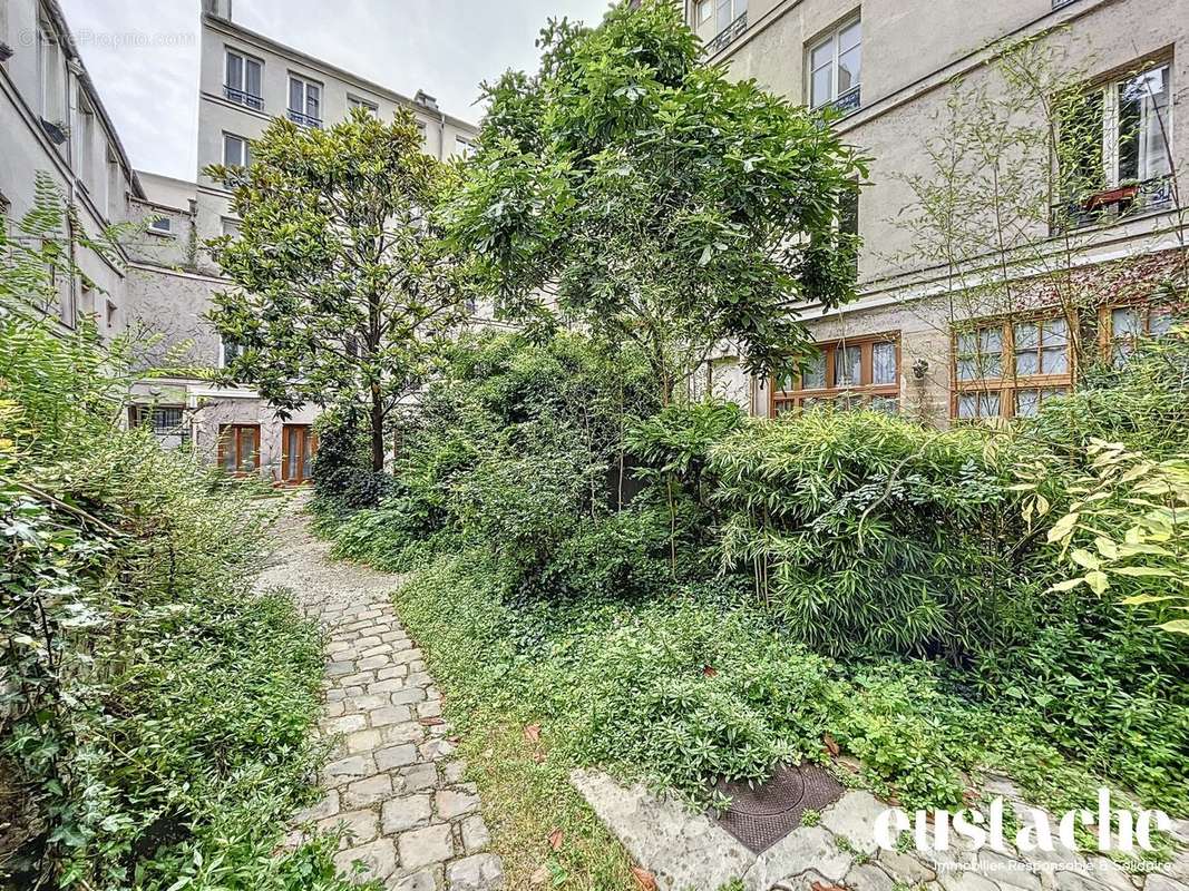 Appartement à PARIS-11E