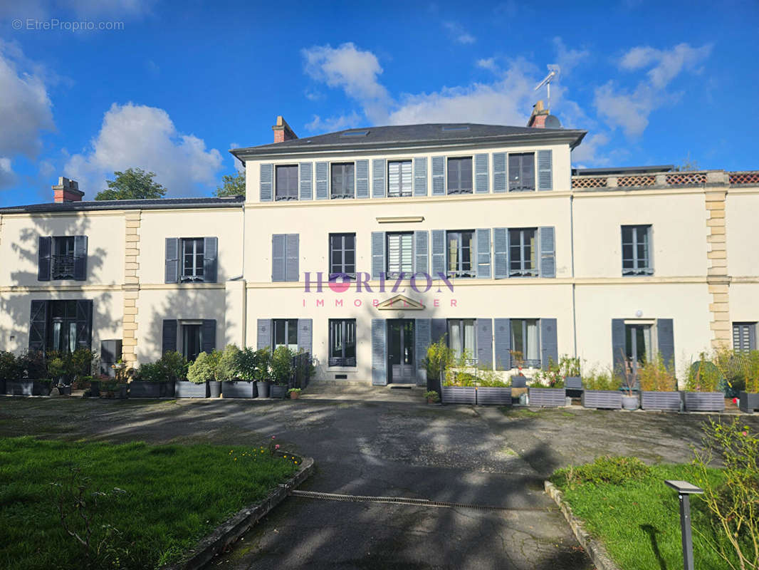 Appartement à ASNIERES-SUR-OISE