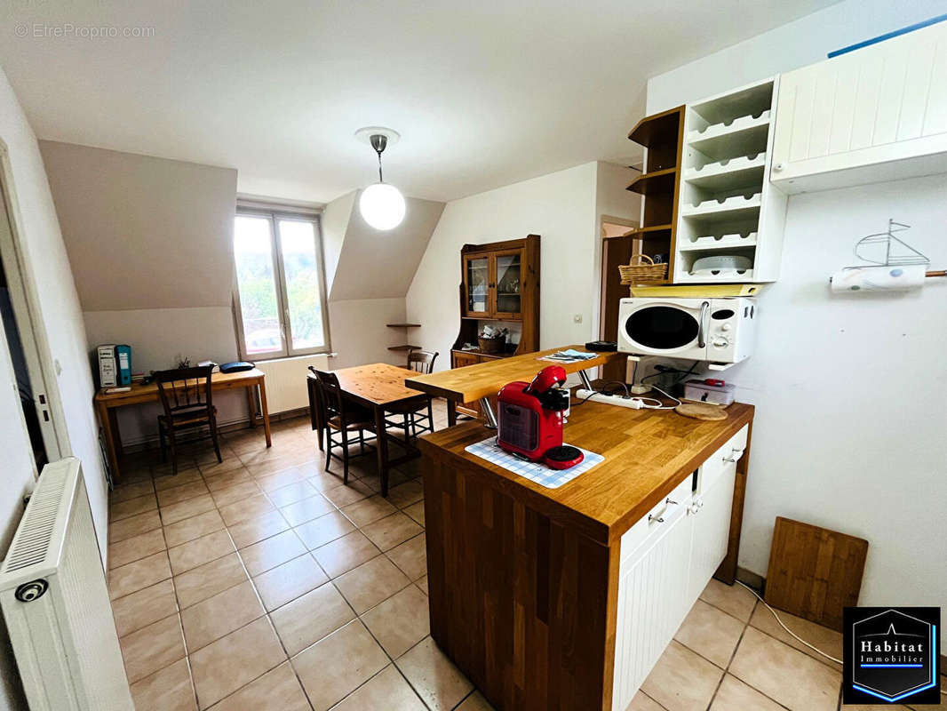 Appartement à NANTEUIL-LE-HAUDOUIN