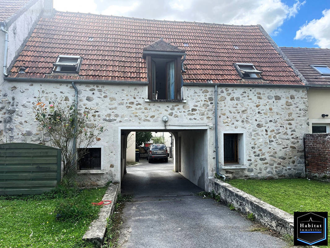 Appartement à NANTEUIL-LE-HAUDOUIN