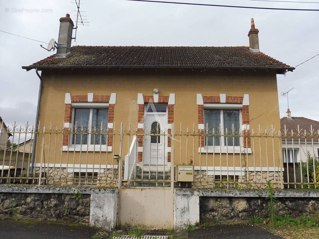 Maison à LAMOTTE-BEUVRON