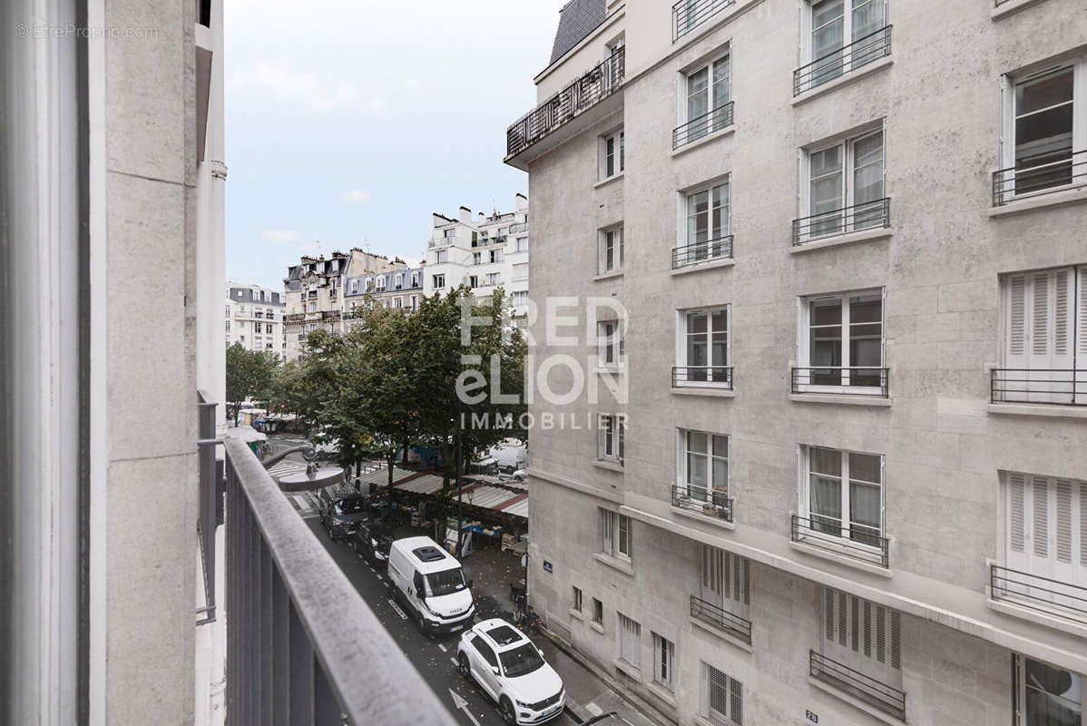 Appartement à PARIS-15E