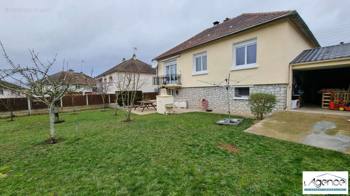 Maison à CHATEAUDUN