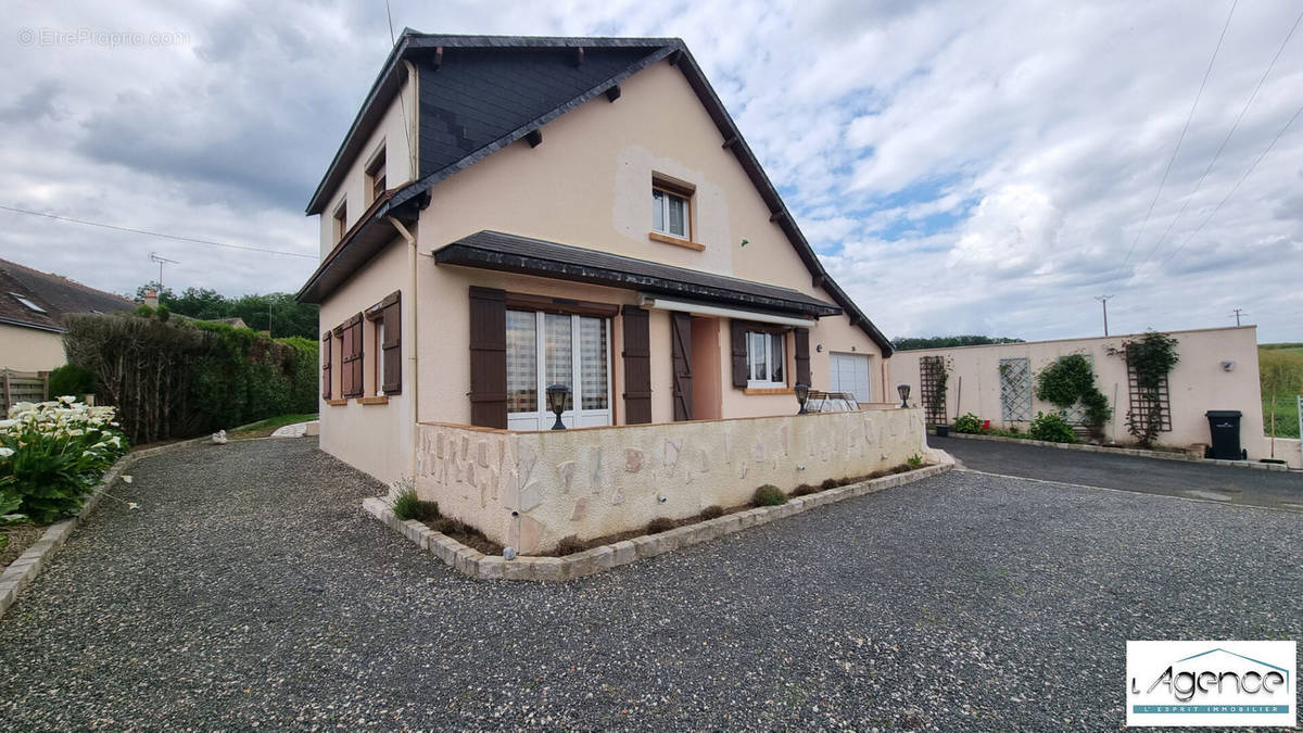 Maison à CLOYES-SUR-LE-LOIR