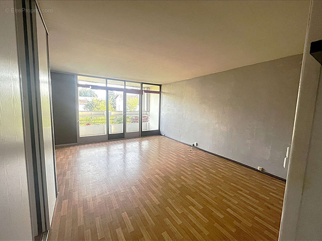 Appartement à LYON-8E