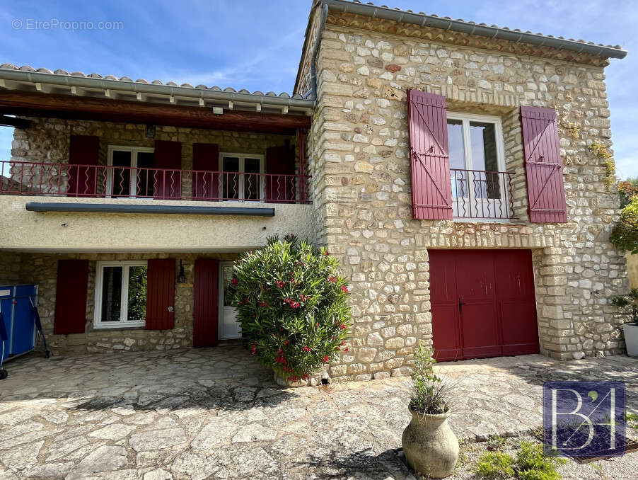 Maison à LE BARROUX