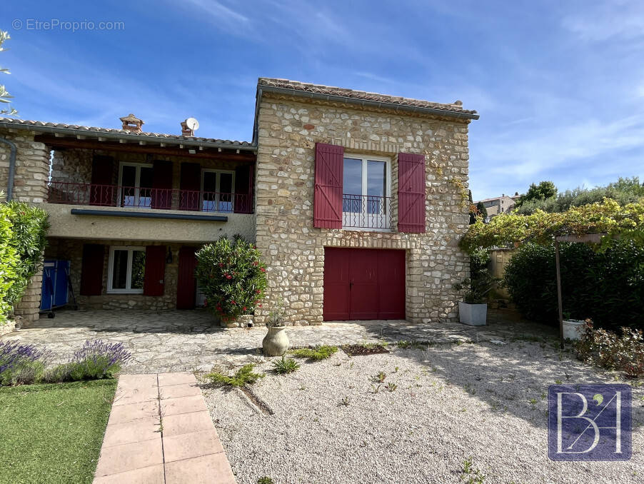 Maison à LE BARROUX