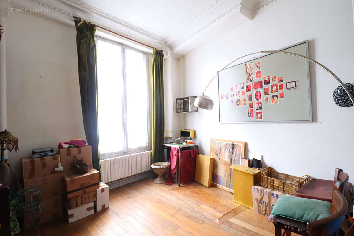 Appartement à AUBERVILLIERS