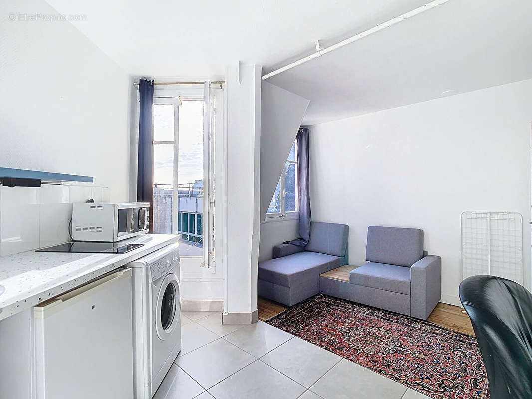 Appartement à PARIS-7E