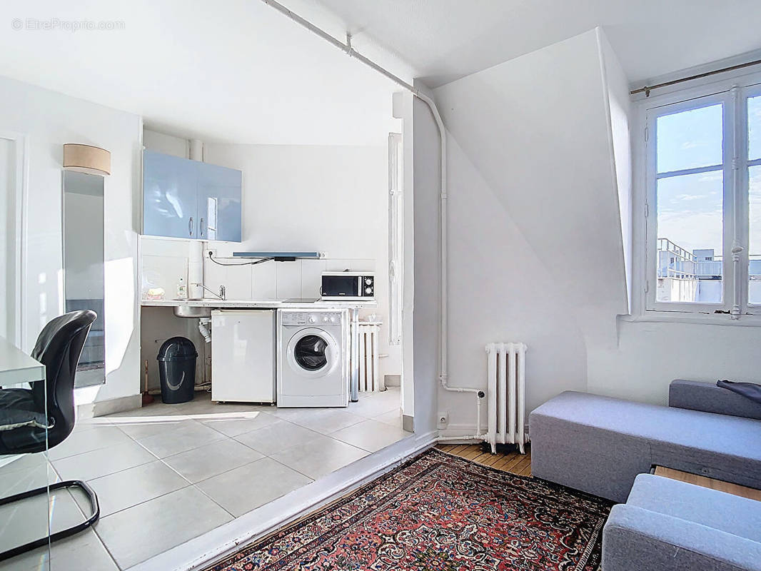 Appartement à PARIS-7E