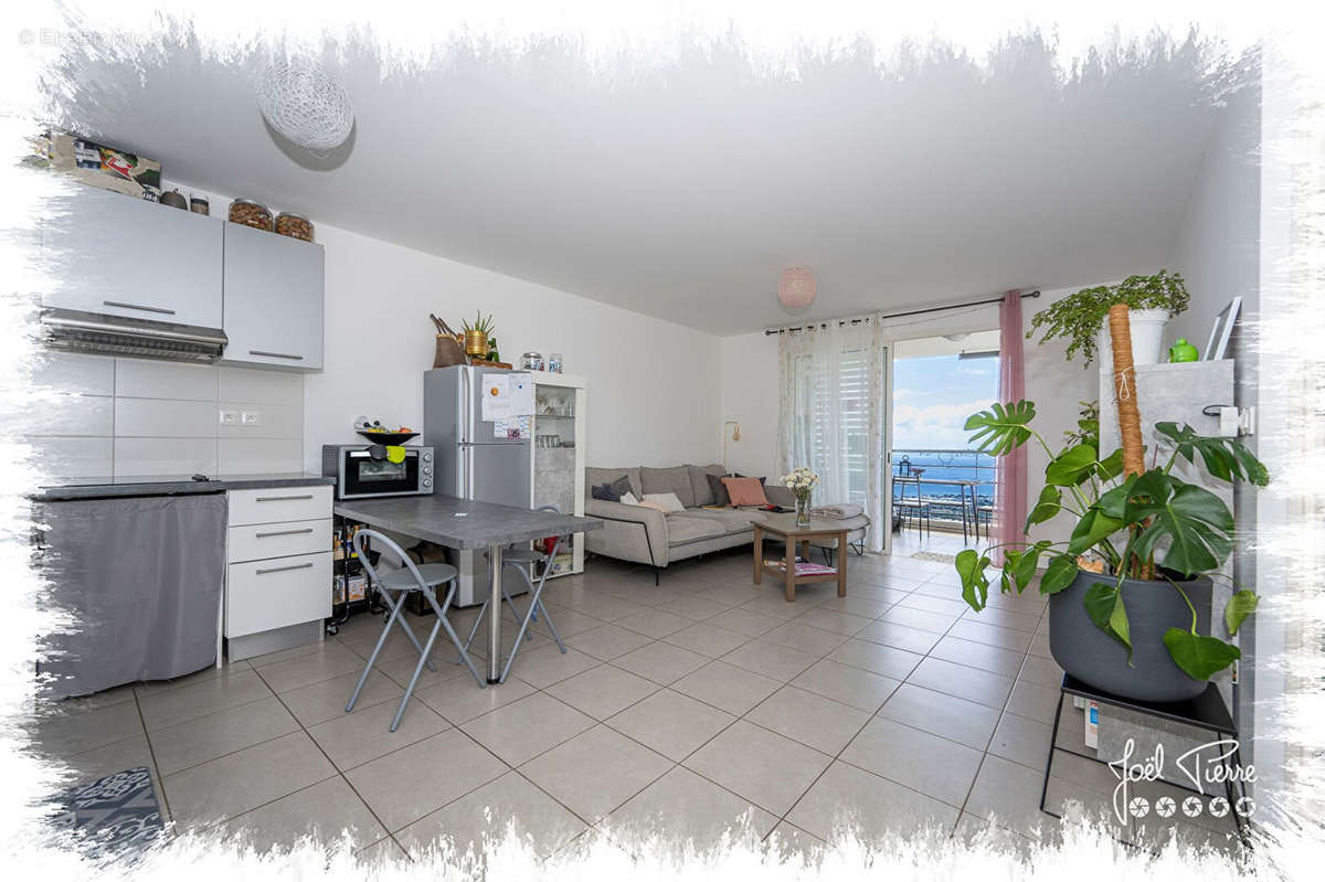 Appartement à SAINT-DENIS