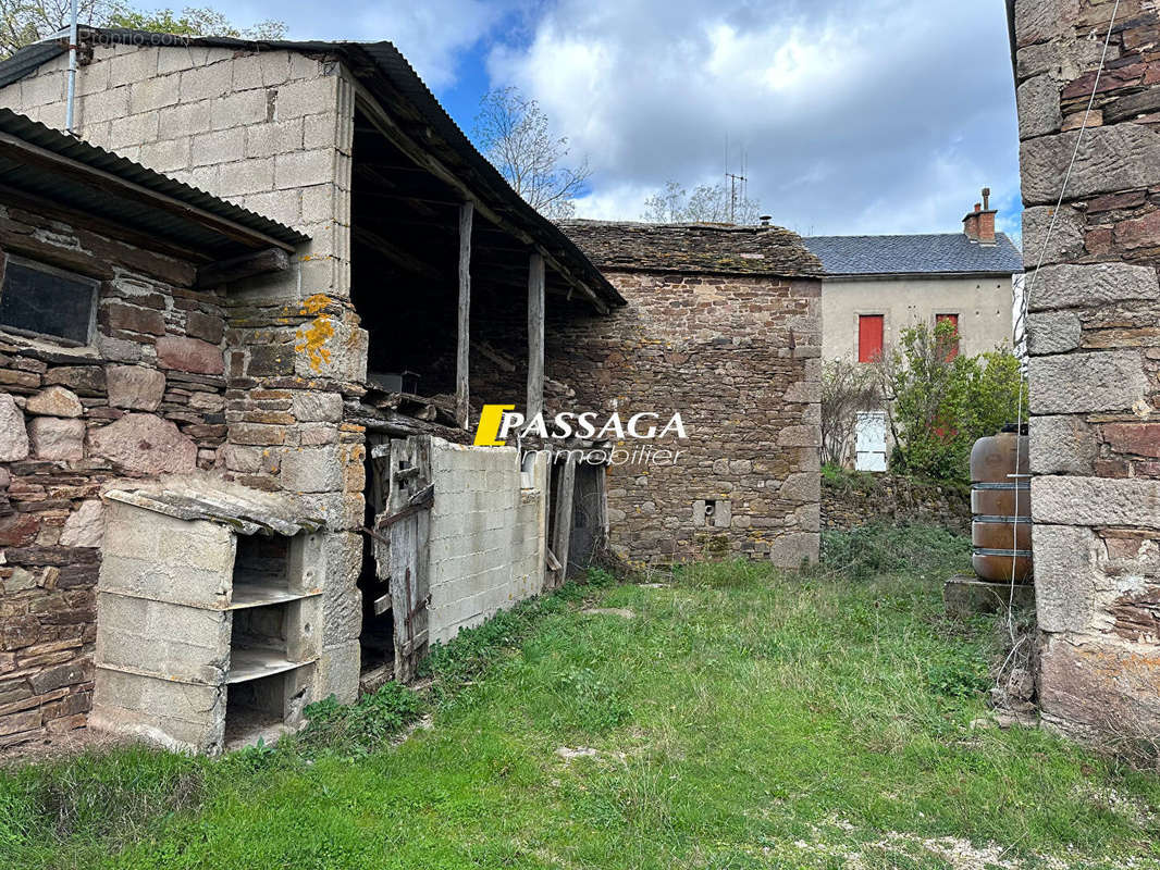 Maison à SEVERAC-LE-CHATEAU