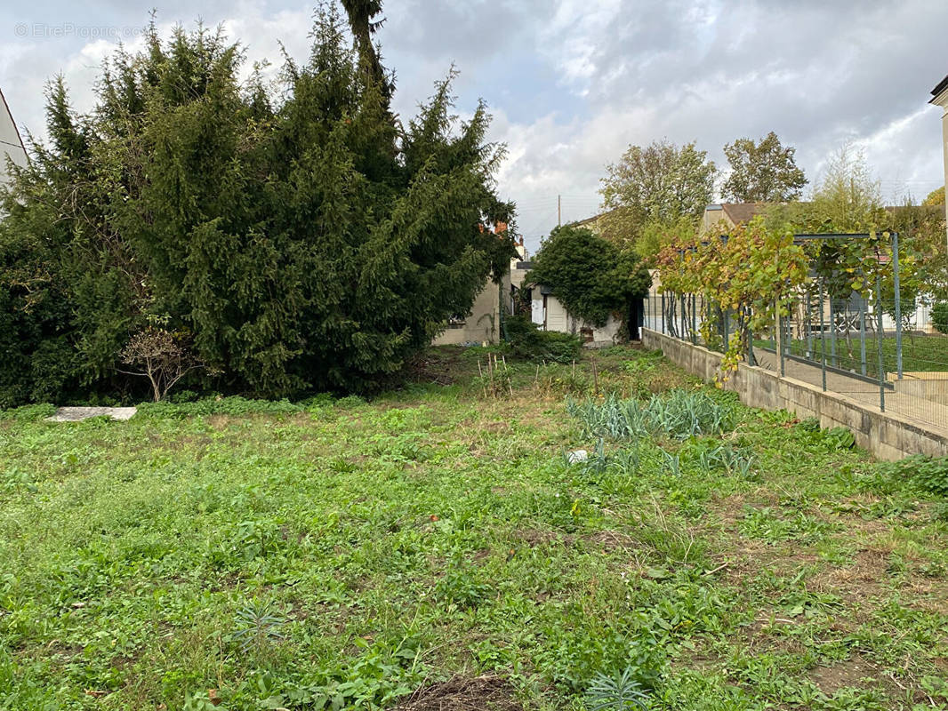 Terrain à ARGENTEUIL