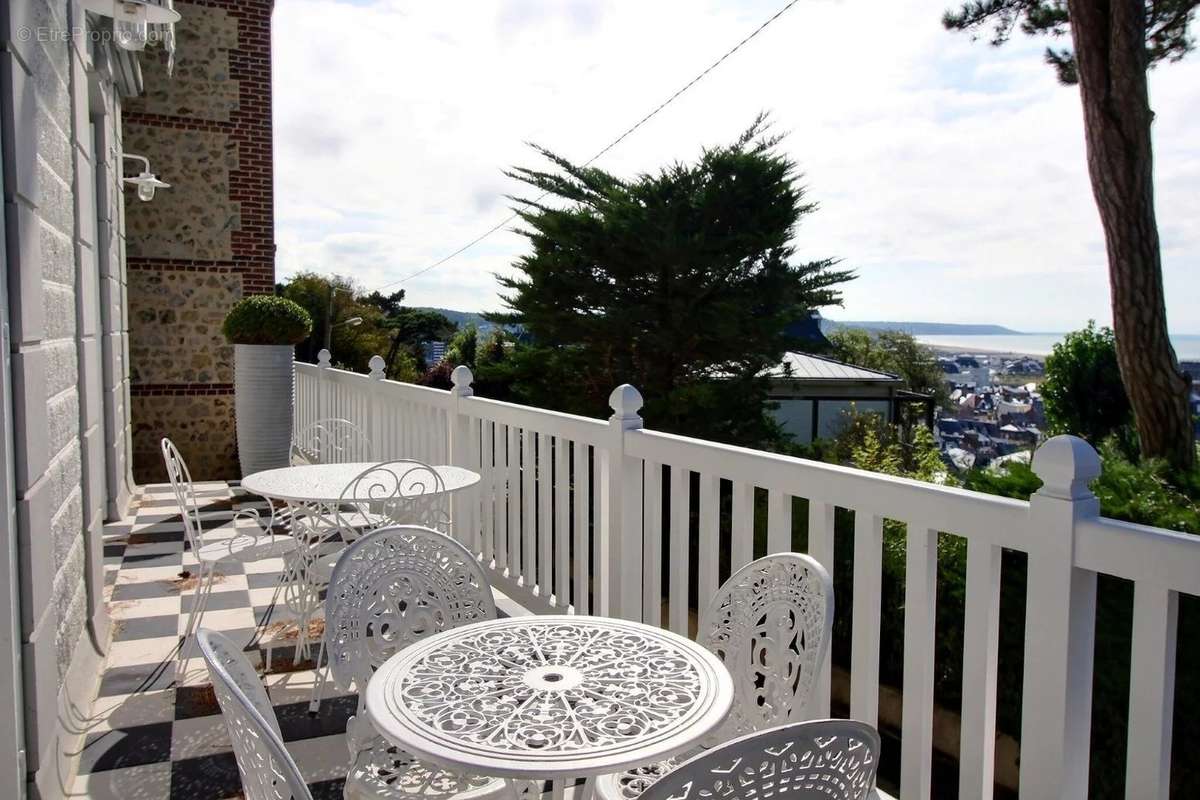 Maison à TROUVILLE-SUR-MER