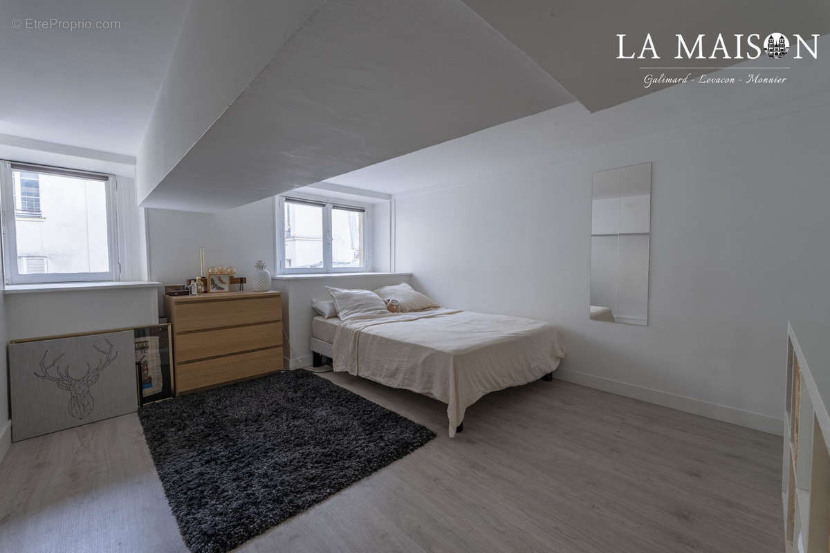 Appartement à PARIS-4E