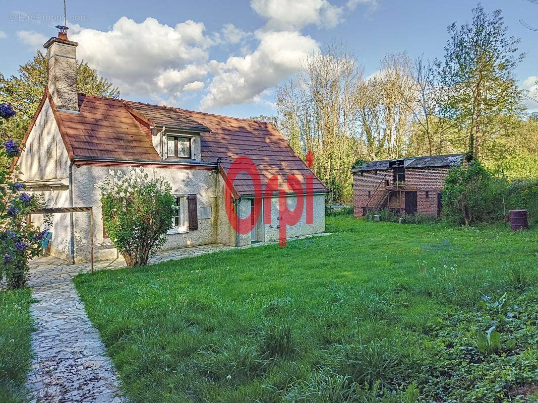 Maison à SAVIGNY-SUR-BRAYE