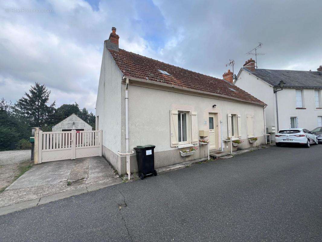 Maison à SAINT-CYR-EN-VAL