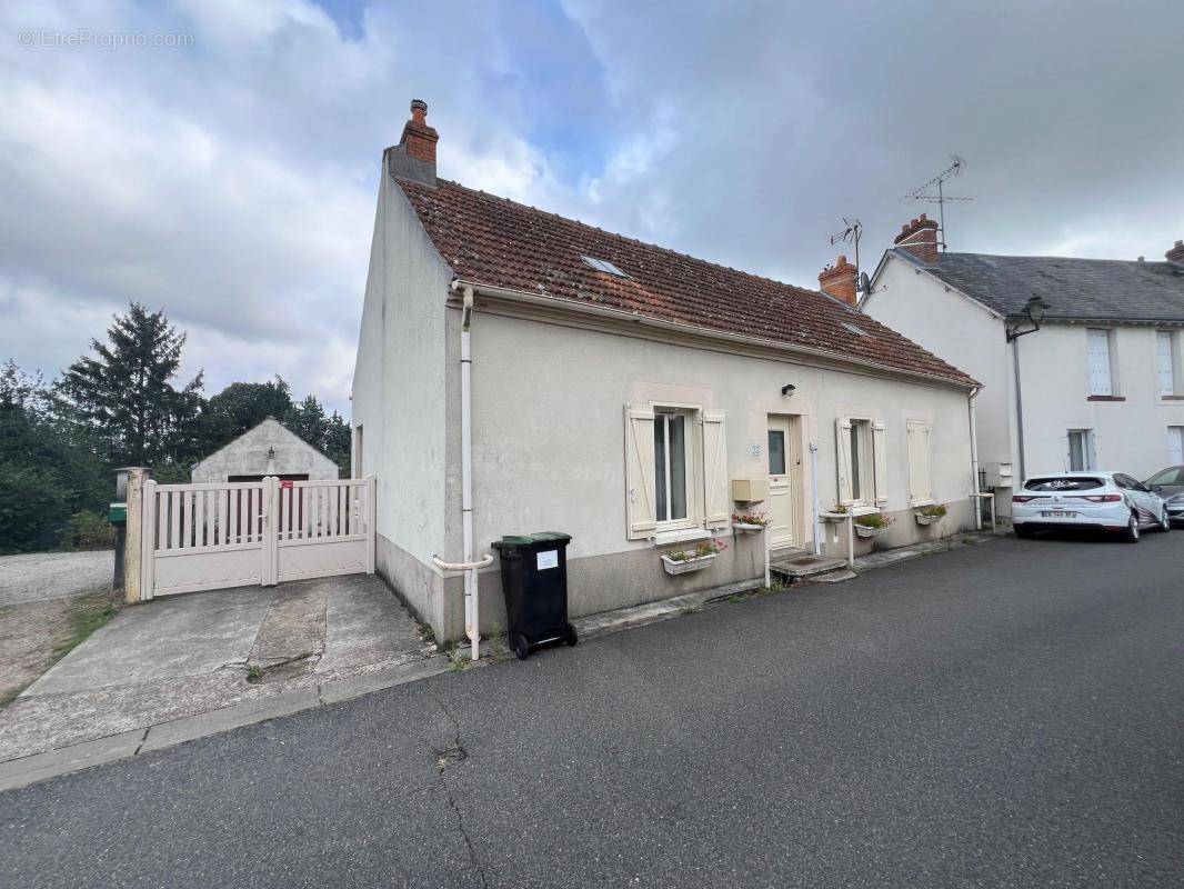 Maison à SAINT-CYR-EN-VAL