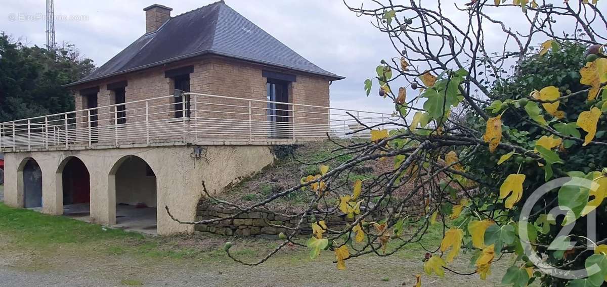 Maison à PIRE-SUR-SEICHE