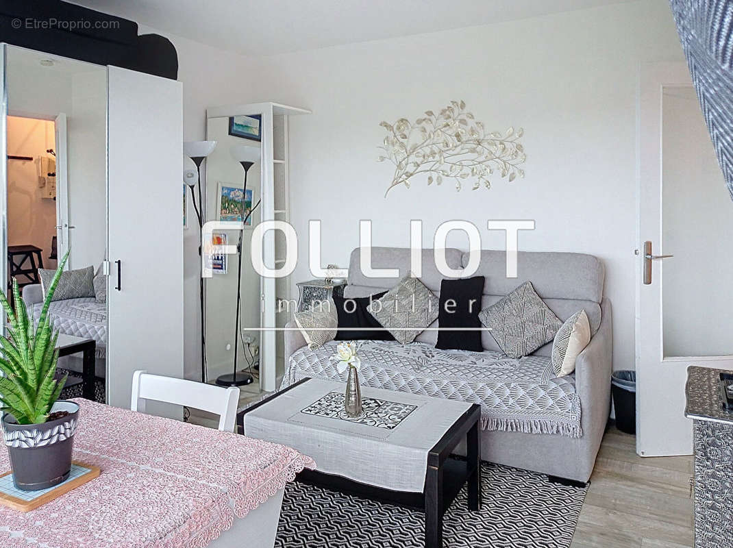 Appartement à COURSEULLES-SUR-MER