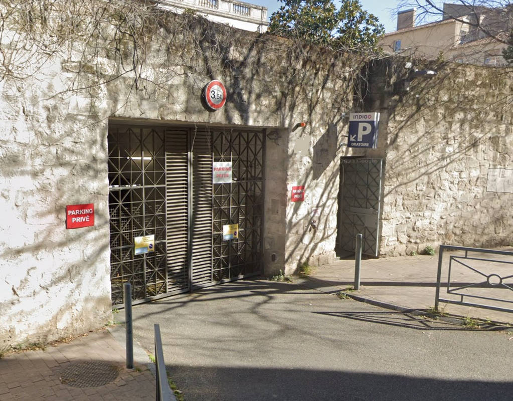 Parking à AVIGNON