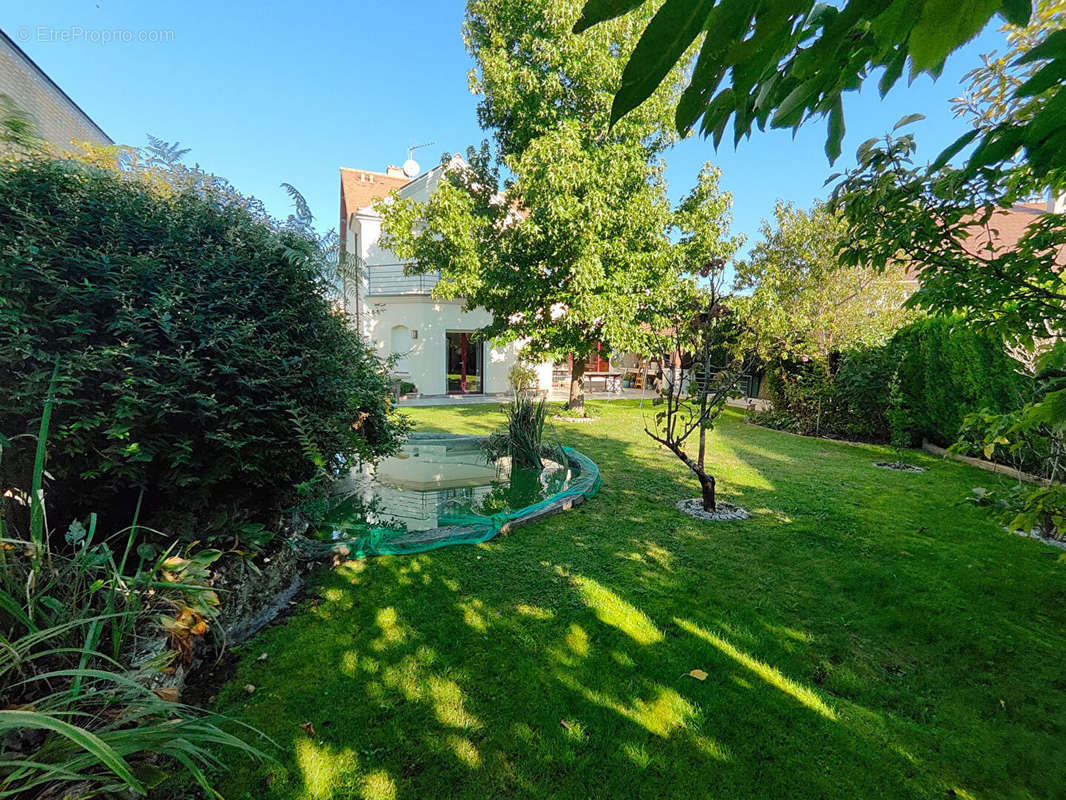 Maison à CARRIERES-SUR-SEINE