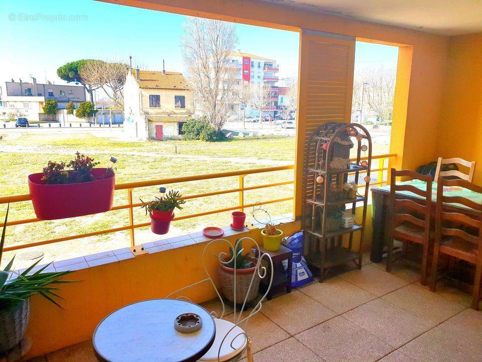 Appartement à PORT-SAINT-LOUIS-DU-RHONE