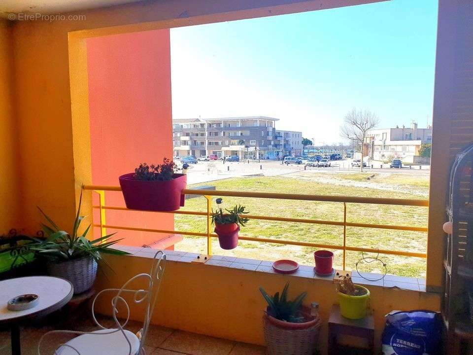 Appartement à PORT-SAINT-LOUIS-DU-RHONE