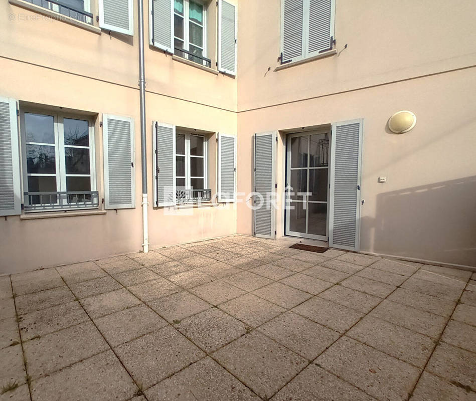 Appartement à LUZARCHES