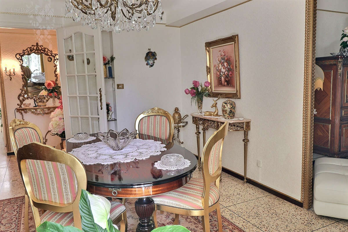 Appartement à MARSEILLE-12E