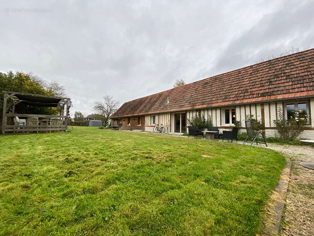 Maison à BRETEUIL