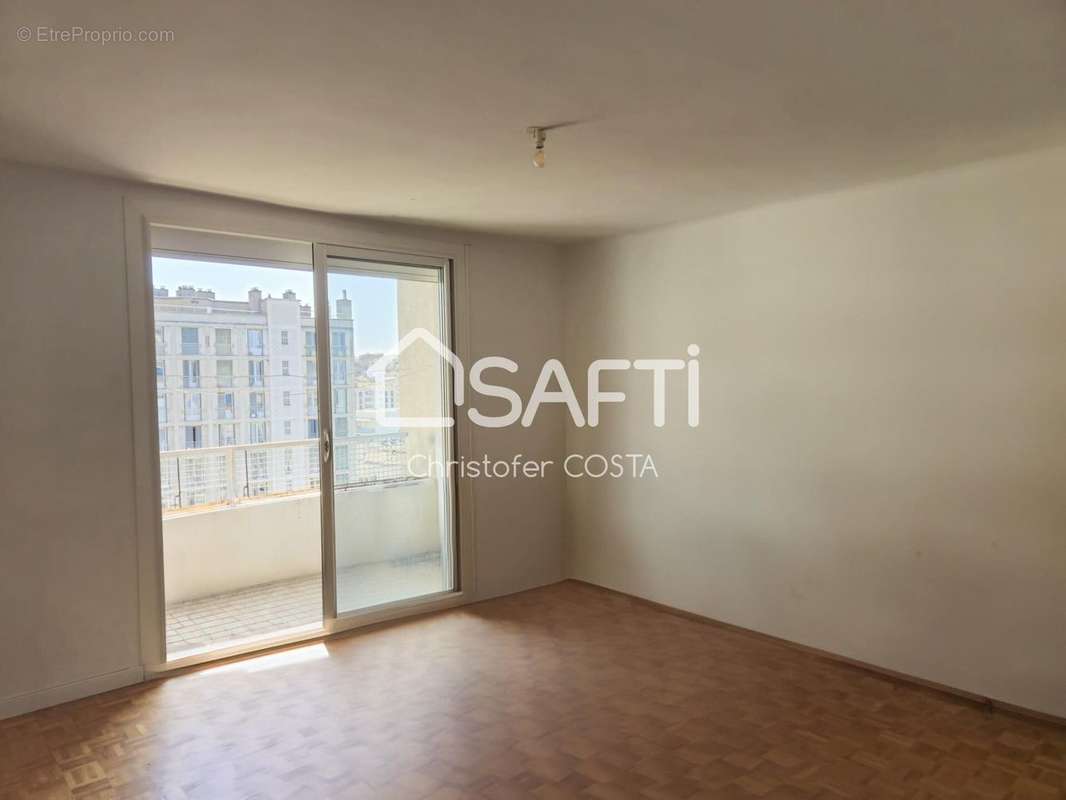 Photo 2 - Appartement à MARSEILLE-7E