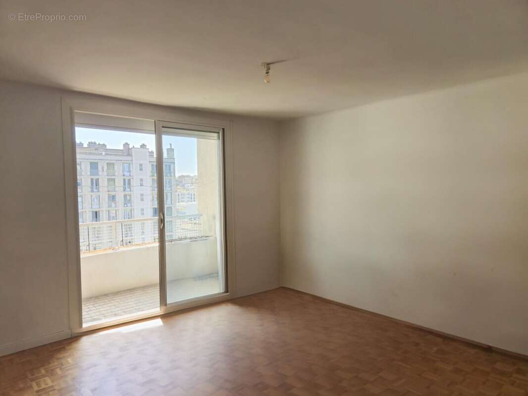 Photo 2 - Appartement à MARSEILLE-7E