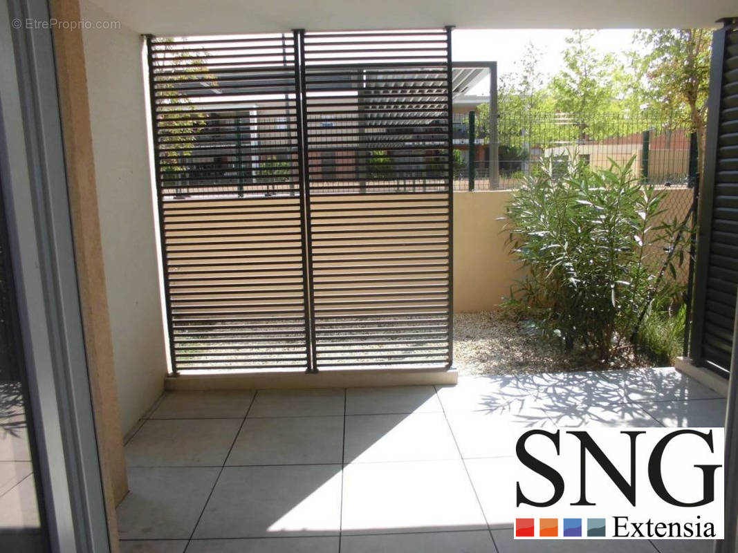 Appartement à ROQUEBRUNE-SUR-ARGENS