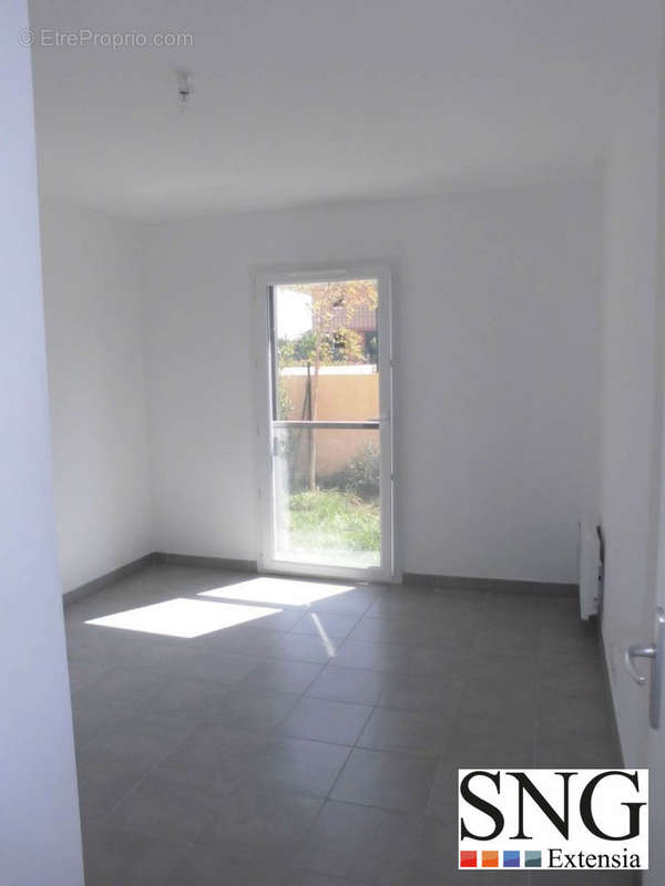 Appartement à ROQUEBRUNE-SUR-ARGENS