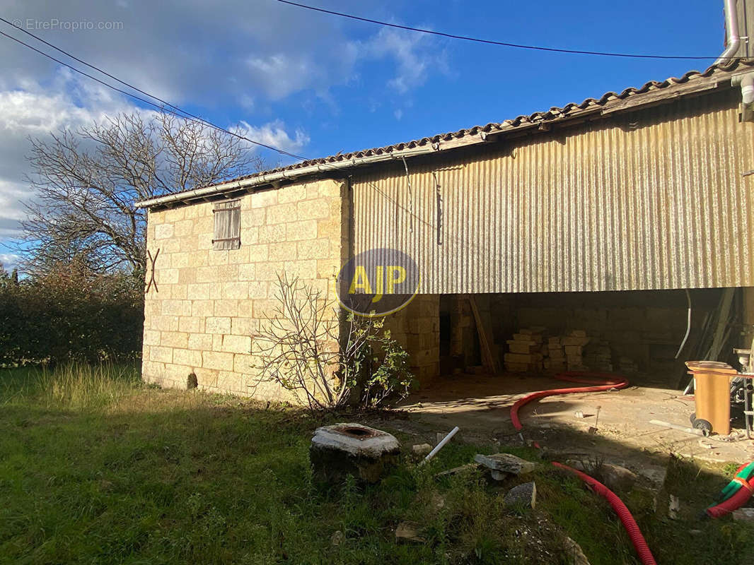 Appartement à PEUJARD