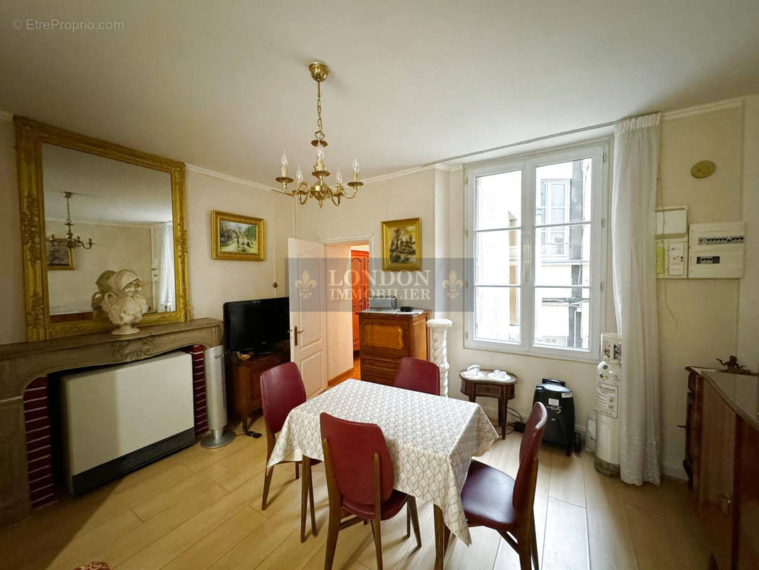 Appartement à VERSAILLES