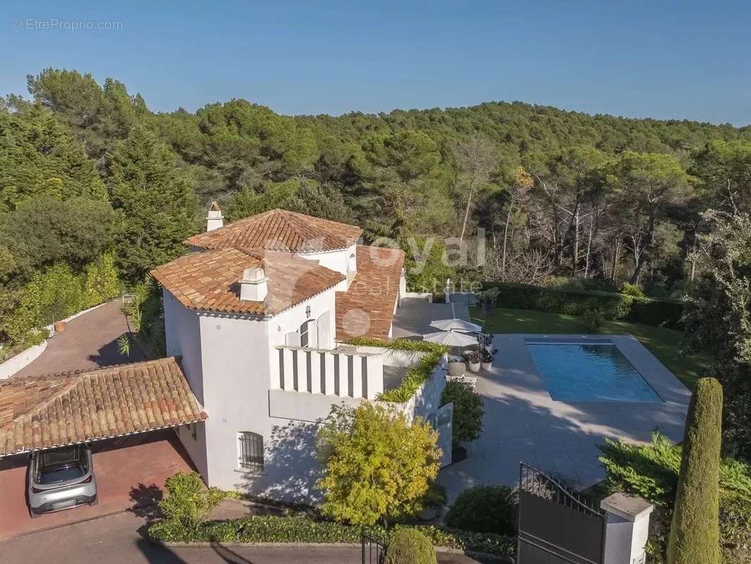 Maison à MOUGINS