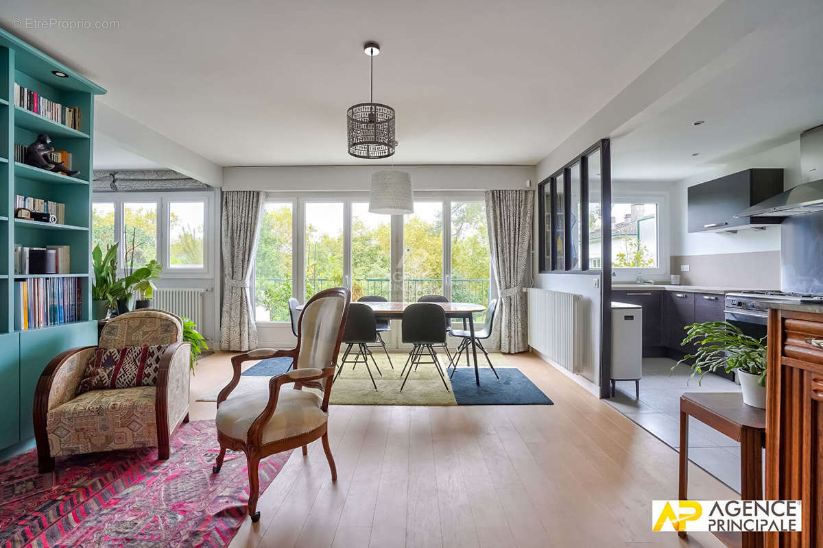 Appartement à MAISONS-LAFFITTE